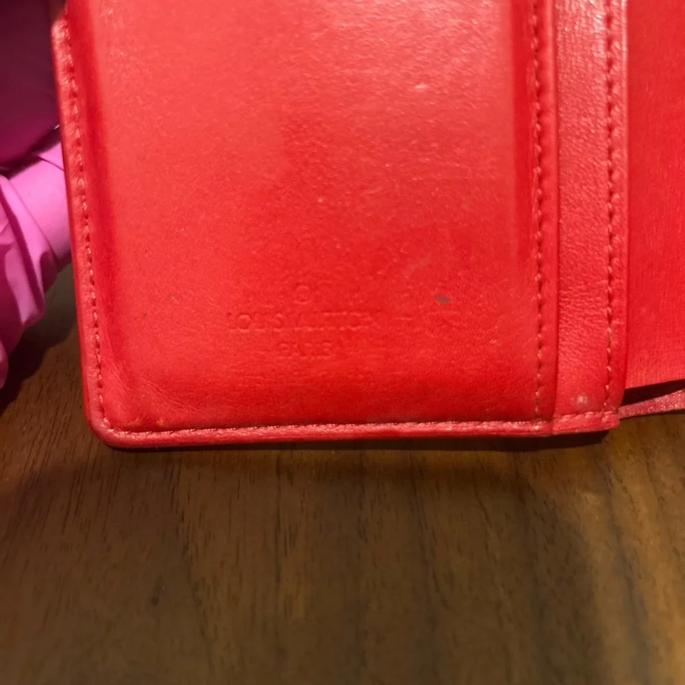 Louis Vuitton Red Vernis Kiss-lock Monogram Snap Wallet
